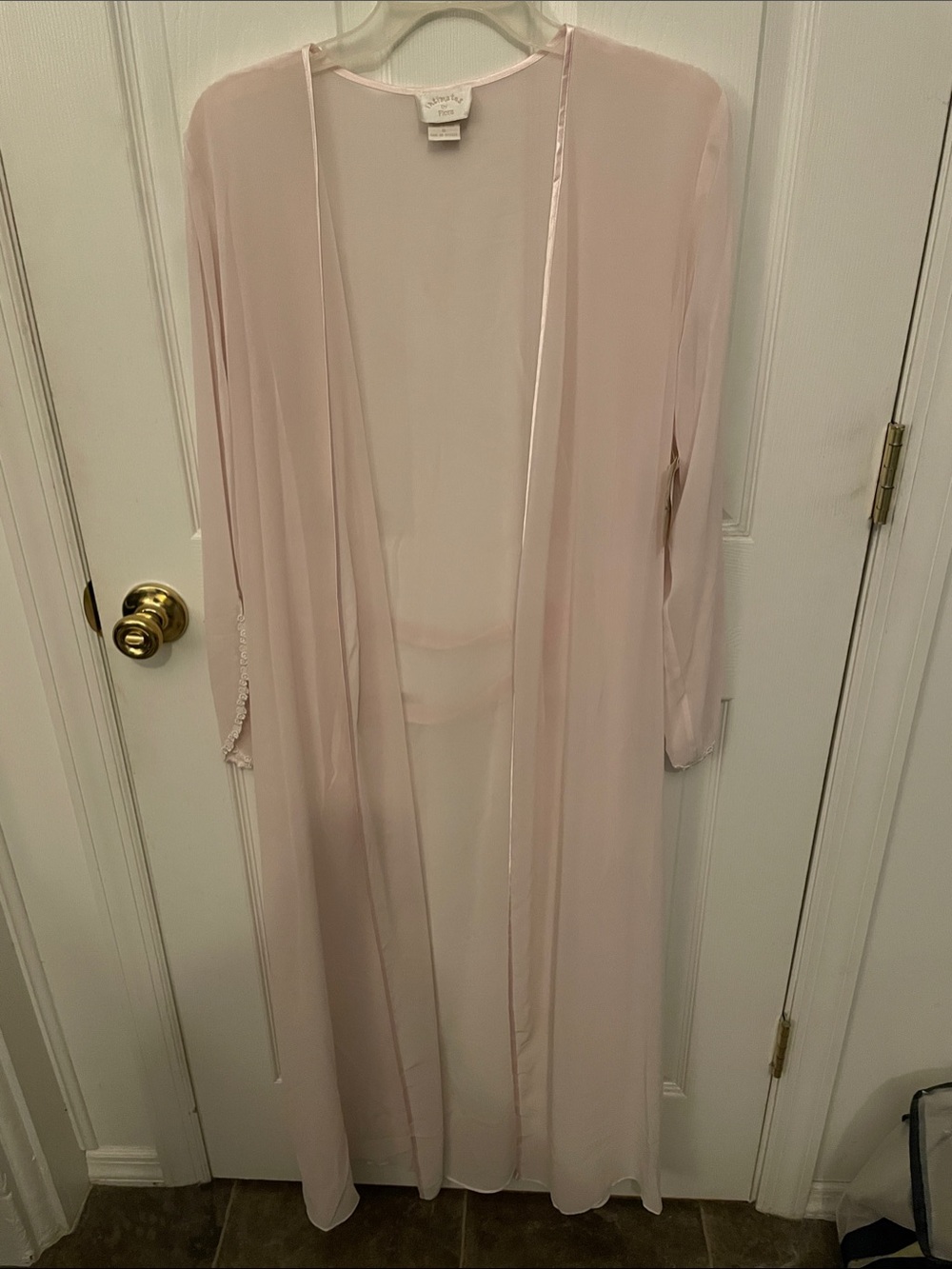 NWT Intimates by Flora Sheer Long Robe in Blush